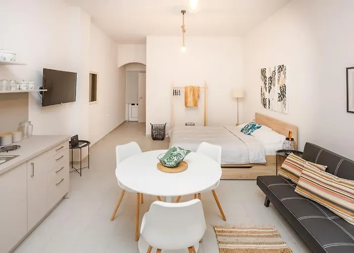 Aris Studio Analipsi